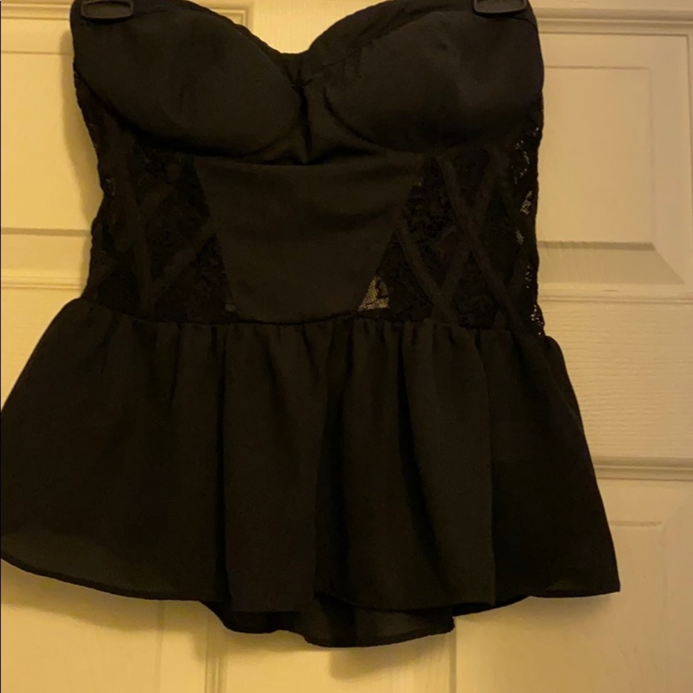 Black short Peplum Top🌷🌷🌷 Trades welcomed obo